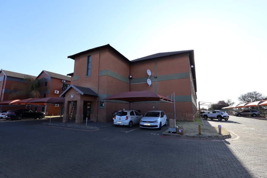 1 Bedroom Property for Sale in Vredenhof Sh Free State